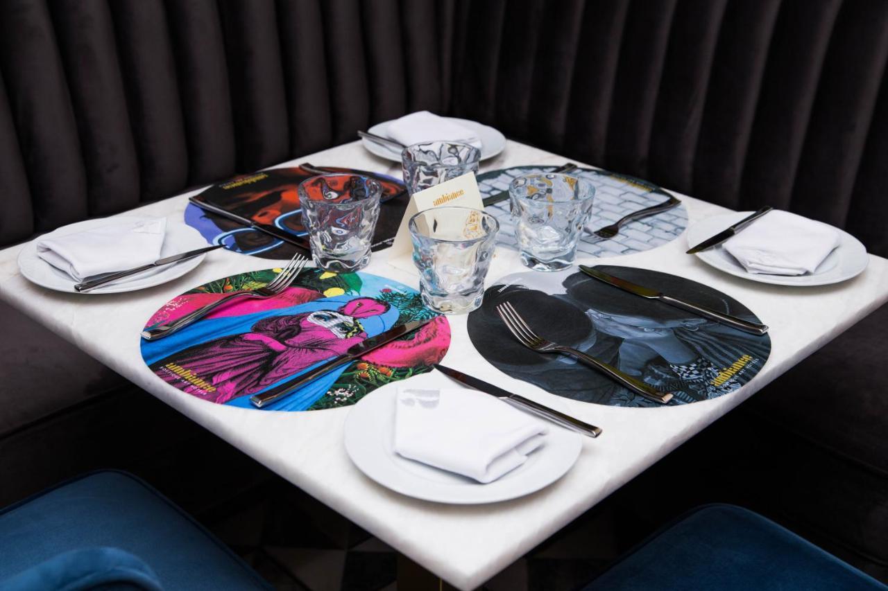 Ambiance Boutique Art Hotel Lahore Exteriér fotografie Placemats
